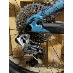 Commencal VTT Tout Suspendus - L - 27.5'' 11 Commencal VTT Tout Suspendus - L - 27.5'' -Magasin De Vélos Orbea santa cruz bronson alu 5