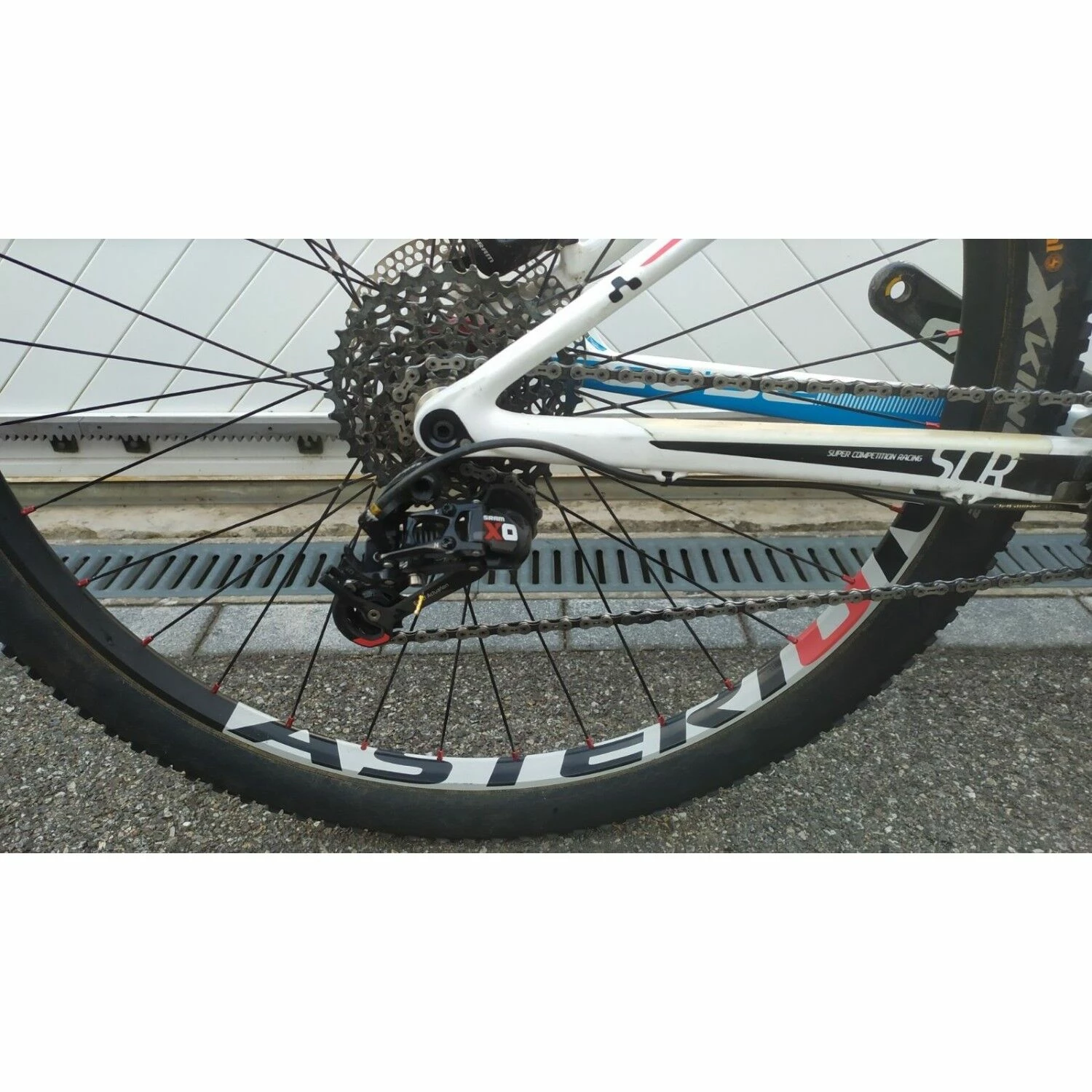 VTT Semi-rigides Cube - S - 29'' 2 VTT Semi-rigides Cube - S - 29'' – Image 2